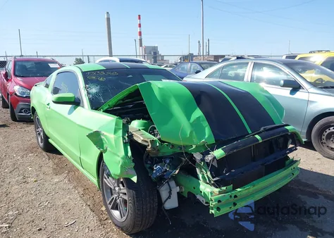 2013 Ford Mustang из США, поврежденный, VIN 1ZVBP8AM9D5201048